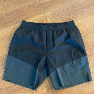 Lululemon Athletic Shorts Size Large